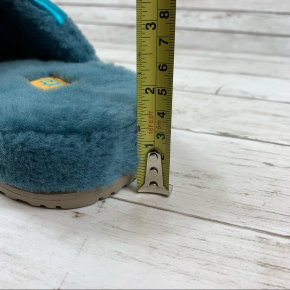 UGG Fluff You Stripes Slippers - Picture 11 of 11